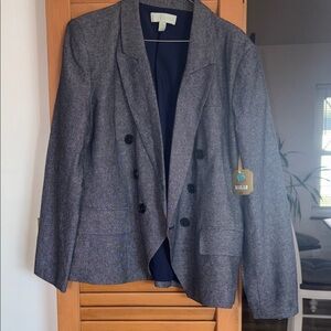 Elegant Gray Double-Breasted Blazer